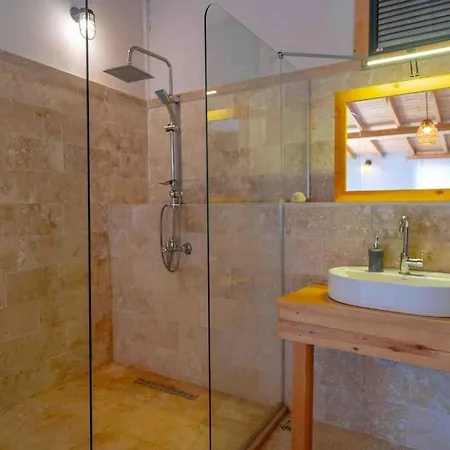 Patara Plaji Ve Patara Antik Kentin Yaninda